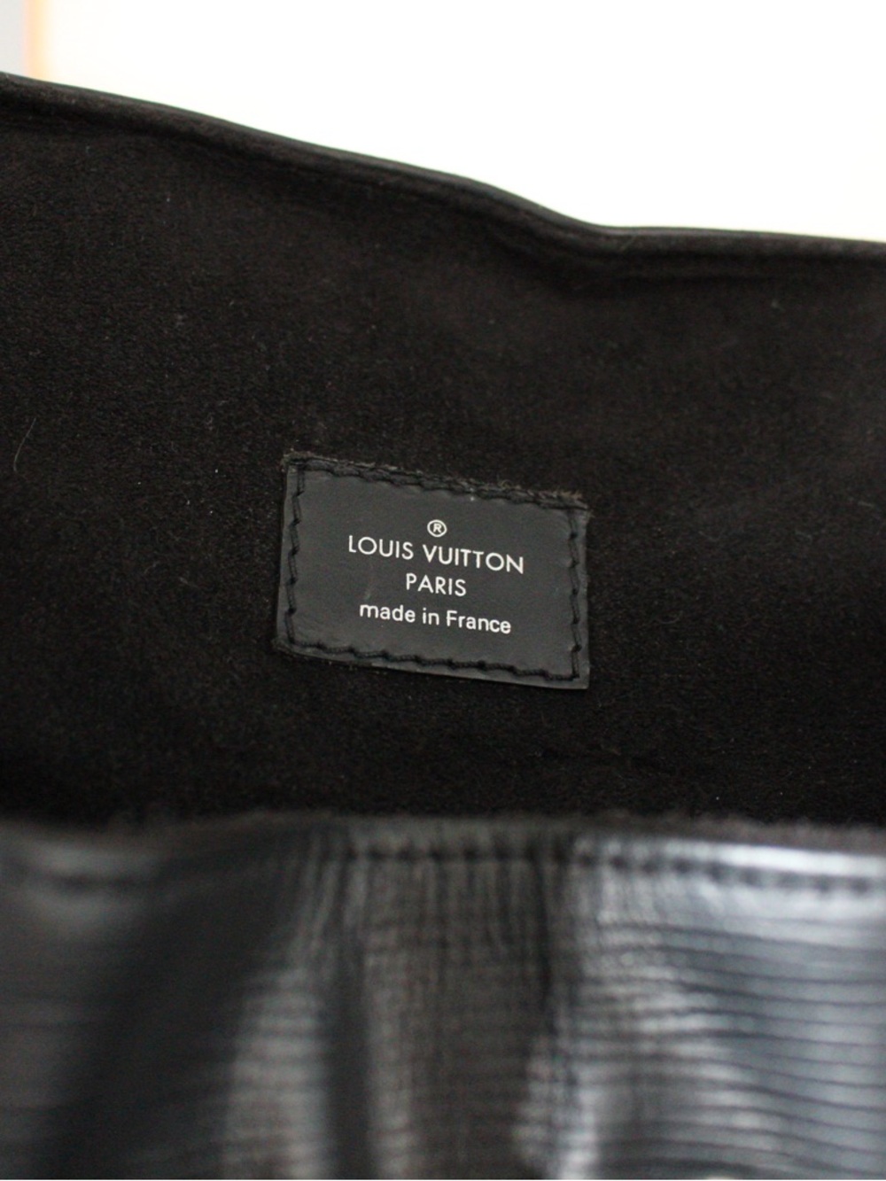 Louis Vuitton Black Leather Men's Backpack with Front Pockets - Picture 5 of 5